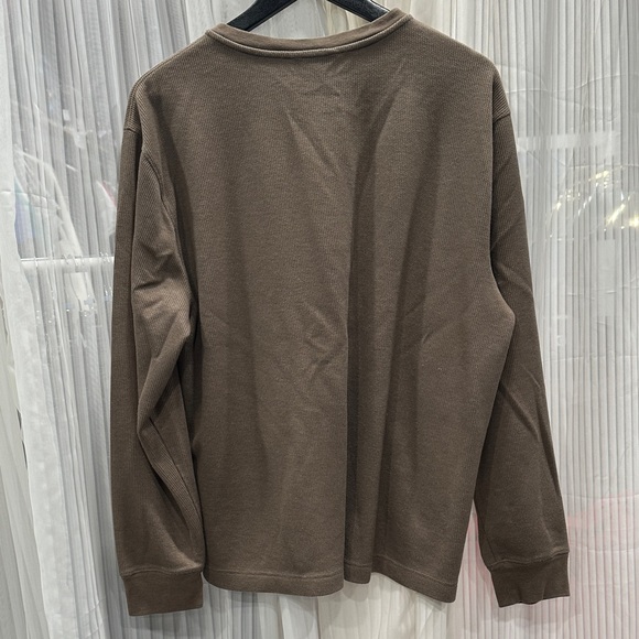 #557 Banana Republic Taupe Long Sleeve Henley - Picture 5 of 6
